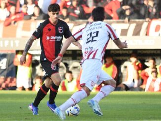 Fue 1 a 1 con gol en contra de Salcedo y grito de Ramírez. Newell´s rescató la ropa y empató con Instituto en el Coloso