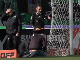 El encuentro se demoró por decisión acertada de Franco Acita en Mataderos. Nueva Chicago y Colegiales arrancó más tarde por un problema en la red