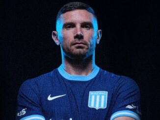 La alternativa de la Academia es azul con destellos celestes. Racing presentó su segunda camiseta Nike en la temporada 2026