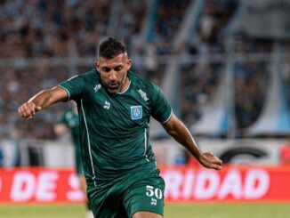 Afirman que hay disguto con el delantero por su rendimiento. Wanchope Ábila fue apartado del plantel de Estudiantes de Río Cuarto