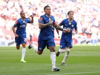 Enzo Fernández abrió el camino del Chelsea en FA Cup y quedó al borde de los 30 goles en el club