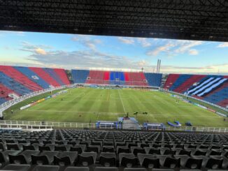 Formaciones confirmadas para Riestra vs Palestino