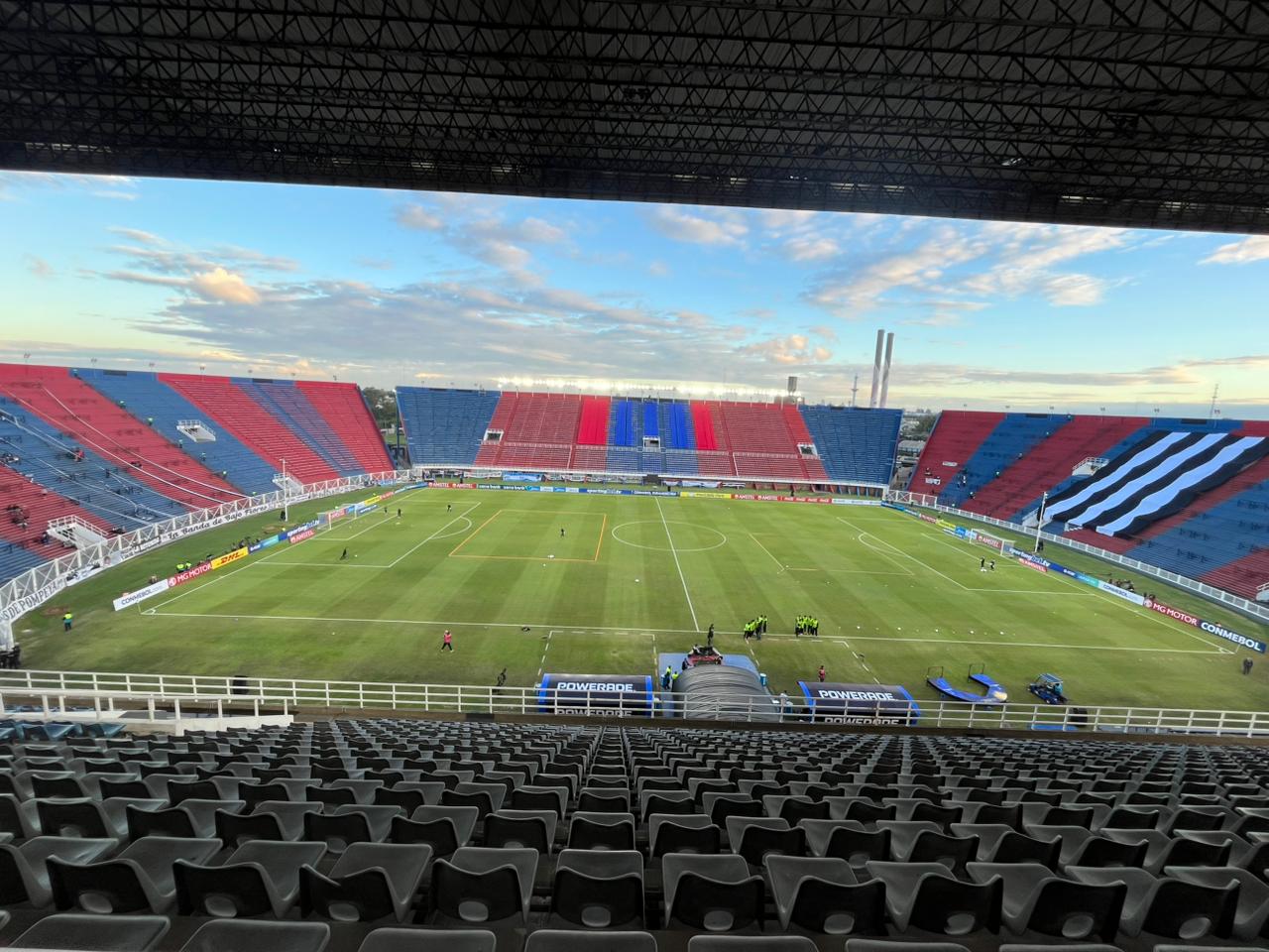 Formaciones confirmadas para Riestra vs Palestino
