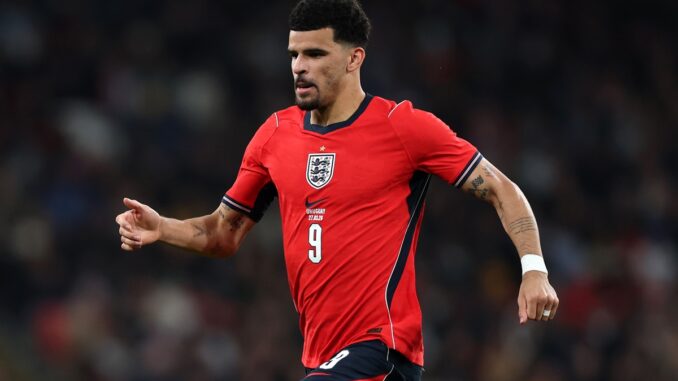 El delantero de Tottenham pidió el cambio ante Wolverhampton. Solanke sufrió otra lesión que podría dejarlo sin Copa del Mundo