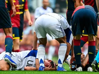 Nico Paz sufrió un golpe en la cabeza en Genoa - Como y salió mareado en el entretiempo