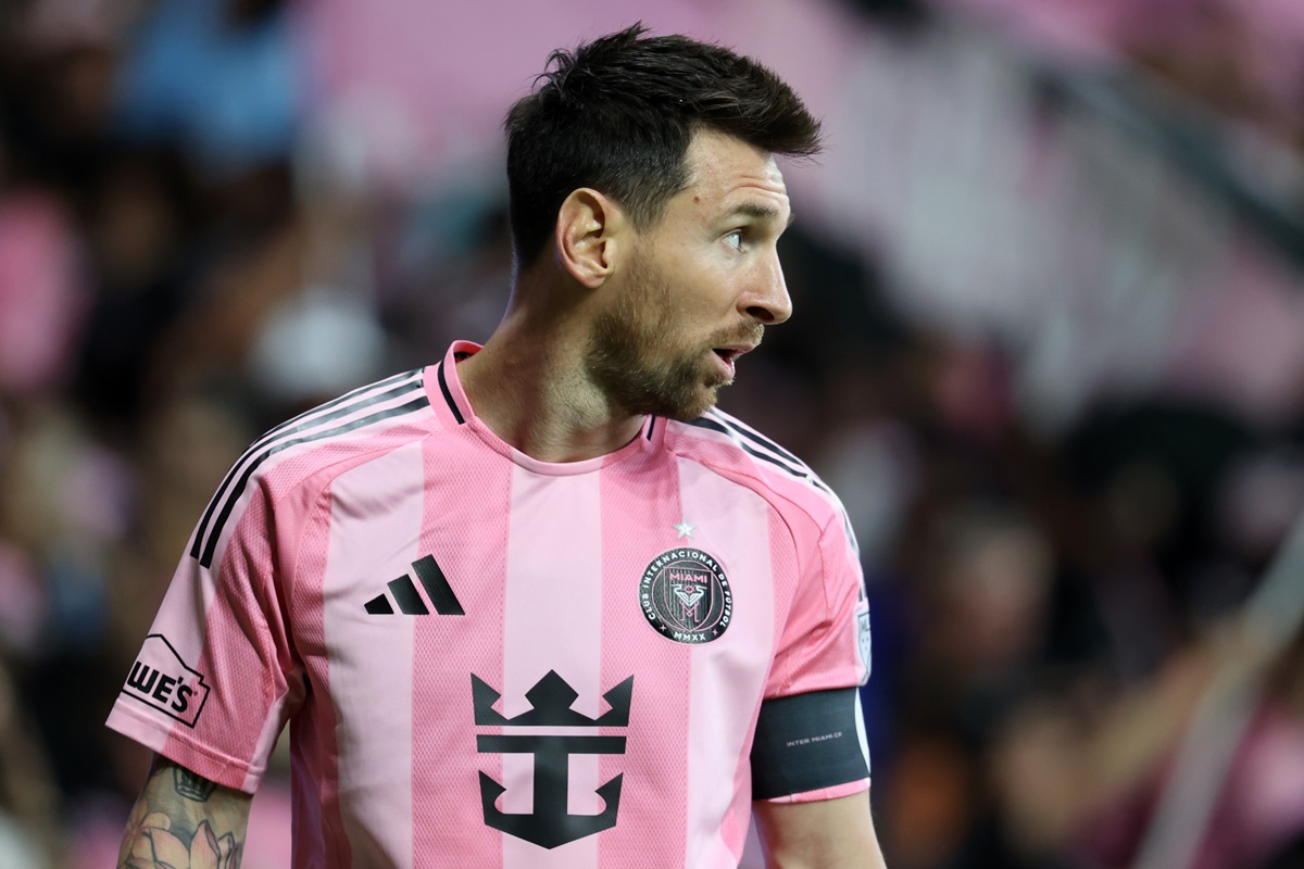 El capitán de la Selección Argentina se hizo dueño de un club en Catalunya. Messi compró el Cornellà de la tercera federación de España