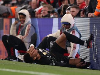 El atacante del Paris Saint-Germian sufrió un problema en la rodilla. Desire Doué también salió lesionado en PSG y alarmó a Francia