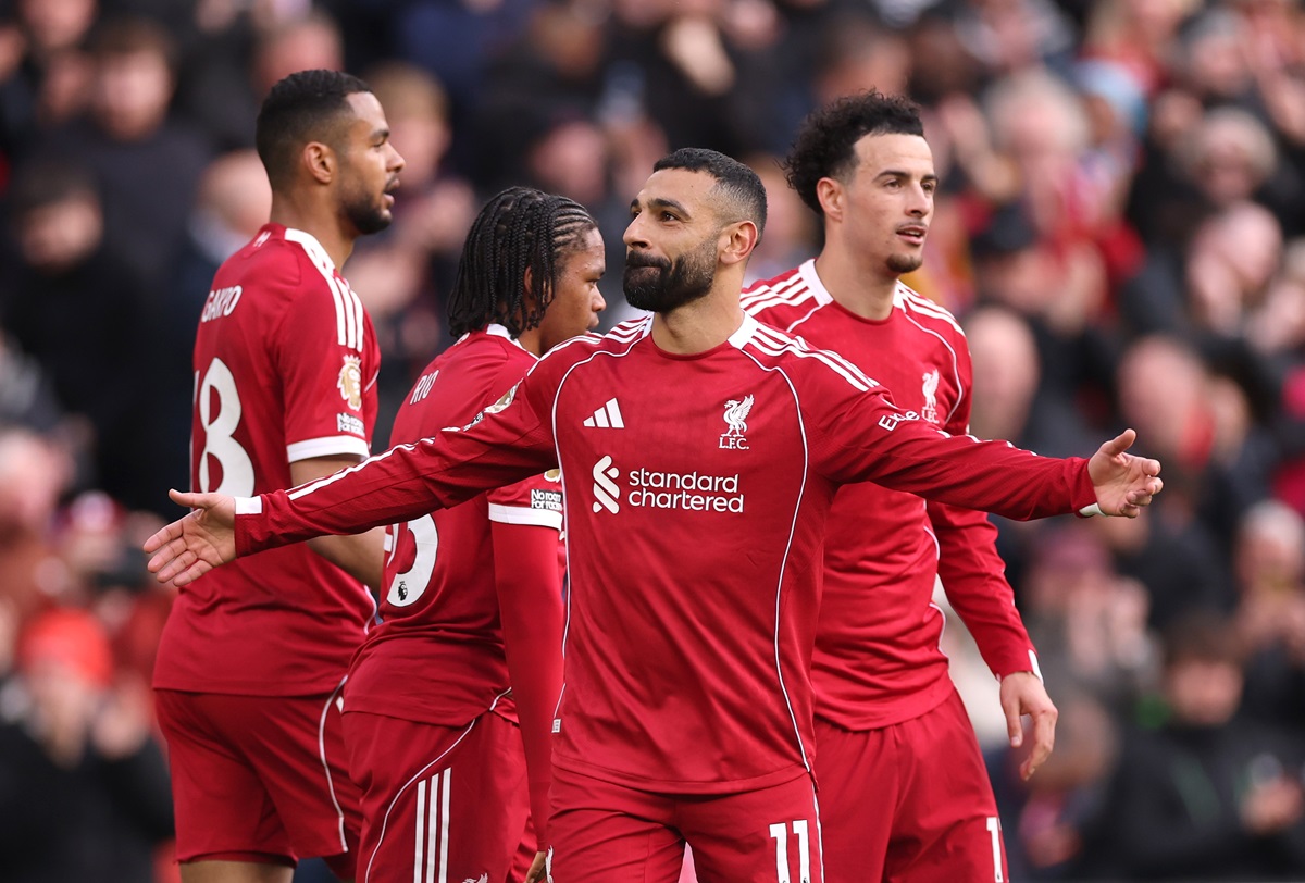 Los Reds cantaron victoria con un tanto de Rio Ngumoha y otro de Salah. Liverpool derrotó a Fulham y volvió al triunfo en Premier League