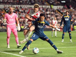 Con un grito agónico de Sergio Camello festejaron los Franjirrojos. Rayo Vallecano consiguió un triunfo de oro ante Espanyol