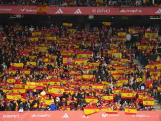 Escándalo en España por cánticos discriminatorios