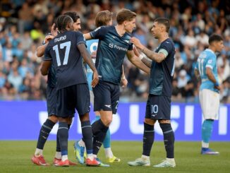 Los Partenopei perdieron por 2 a 0 en el Diego Maradona. Lazio le ganó a Napoli y la Serie A quedó a pedir de Inter
