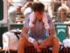 El italiano no puede con el argentino Juan Manuel Cerúndolo en París. Un golpe de calor pone en riesgo a Sinner en Roland Garros