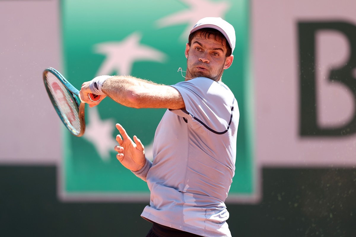 El argentino se impuso 6-1, 6-4, y 6-3 ante Zhang Zhizhen. Debut soñado para Facundo Díaz Acosta en Roland Garros