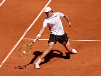 El australiano se impuso por 6-2, 1-6, 6-1, 1-6 y 6-4 ante el ruso. Adam Walton sacudió Roland Garros y eliminó a Daniil Medvedev