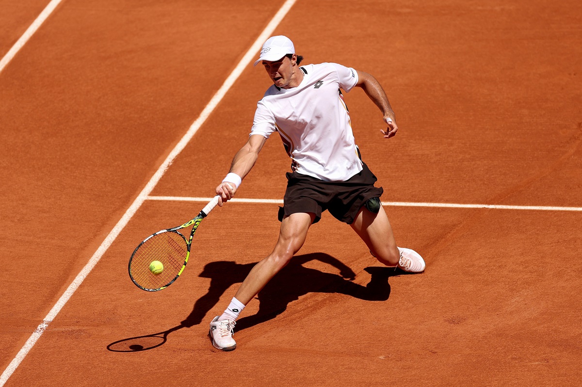 Adam Walton sacudió Roland Garros y eliminó a Daniil Medvedev