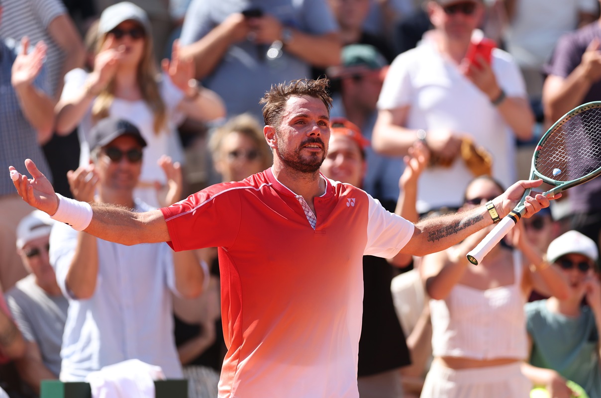 El suizo de 41 años no volverá a jugar el Gran Slam de París. Emotiva despedida de Stan Wawrinka de Roland Garros