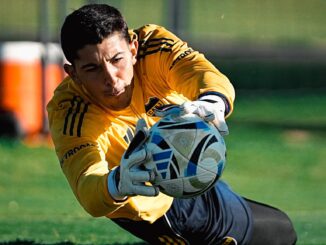 Claudio Úbeda prepara un equipo con diez cambios en Santiago del Estero