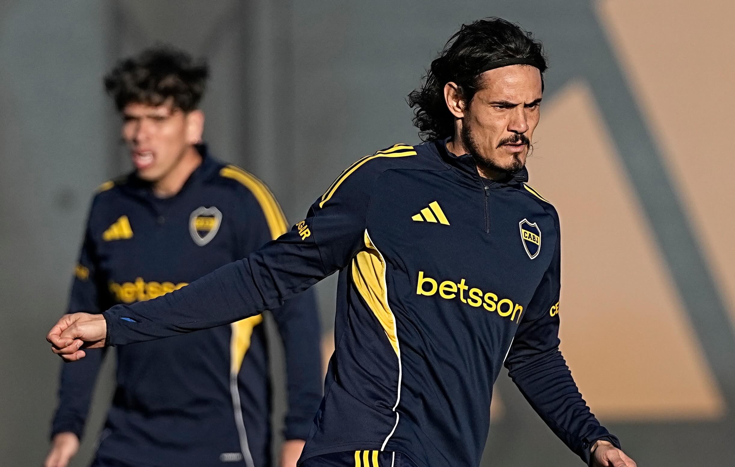 Edinson Cavani queda afuera de los concentrados para mañana ante Cruzeiro