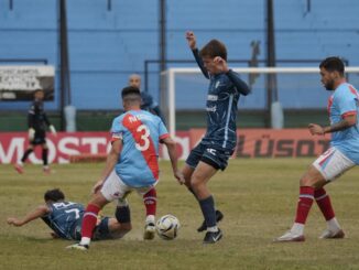 Fue un 2 a 2 en Sarandí en un partidazo sumamente cambiante de Primera B. Arsenal remontó a tiempo y le empató en casa a Villa San Carlos