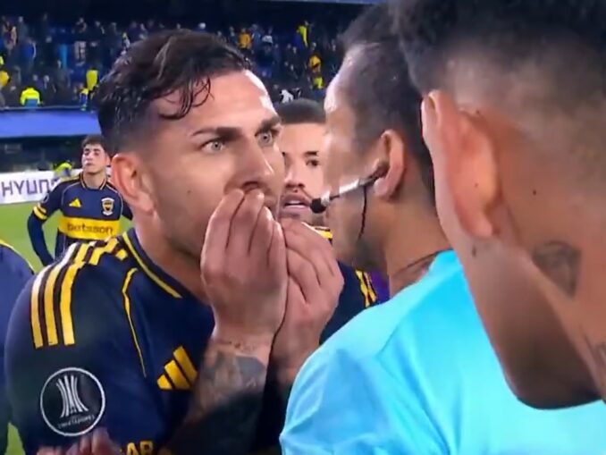 Hubo mano de Lucas Romero que Jesús Valenzuela no cobró. Boca fue perjudicado ante Cruzeiro con un penal no dado en la última