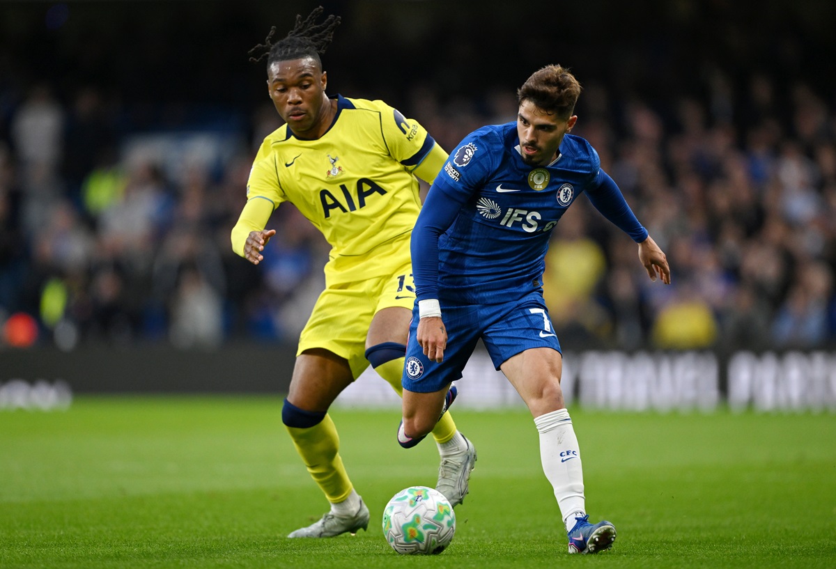 Los Blues complicaron a los Spurs por la permanencia. Chelsea le ganó a Tottenham que podría descender este domingo