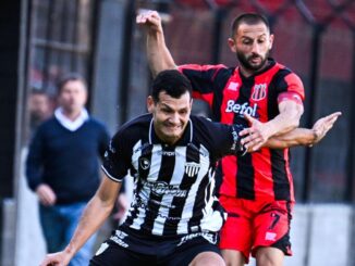 El Dragón tuvo dos goles anulados al Topo Aguirre. Este lunes, Defensores de Belgrano y Chaco for Ever dieron un entretenido 0 a 0