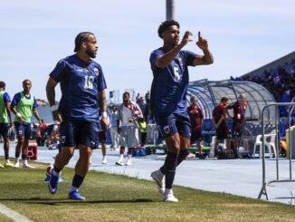Los Tiburones Azules ganaron con goles de Lenini, Laros Duarte y Benchimol. Cabo Verde sorprendió antes del Mundial y goleó a Serbia