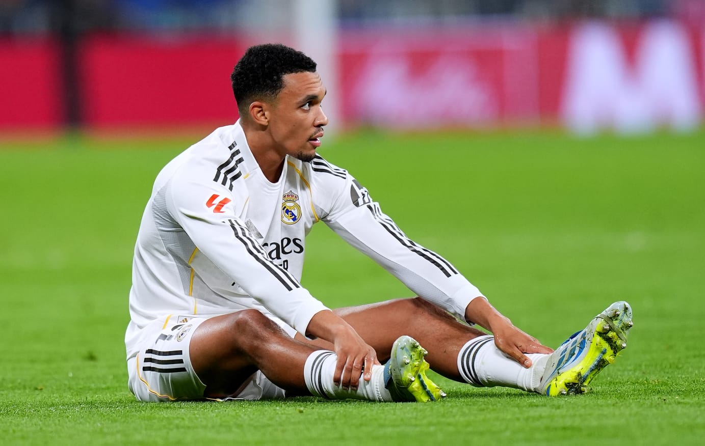 Alexander-Arnold, fuera de la lista de Inglaterra