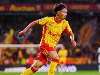 El portugués de 16 años tocó la primera pelota y convirtió en Ligue 1. Debut soñado para Mezian Soares con gol a los 11 segundos