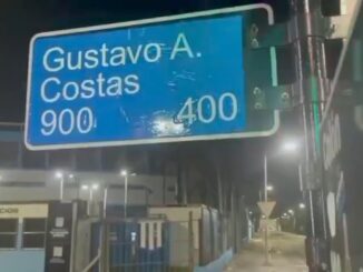 ¡Tremendo! - Cambiaron el cartel de la calle Milito por el de Gustavo Costas