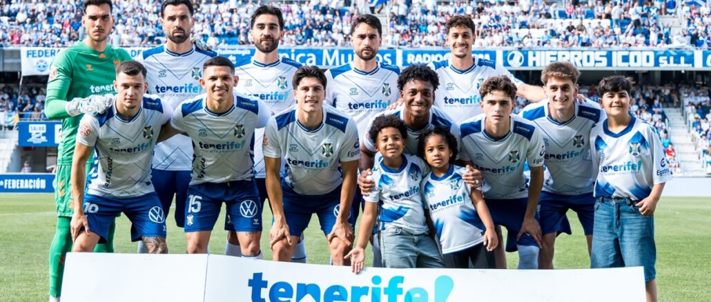 Los Chicharreros desataron una fiesta en las Islas Canarias. Tenerife logró el ascenso y vuelve a jugar en La Liga Hypermotion