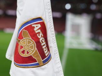 Alfombra roja para Arsenal tras el empate del City en Everton