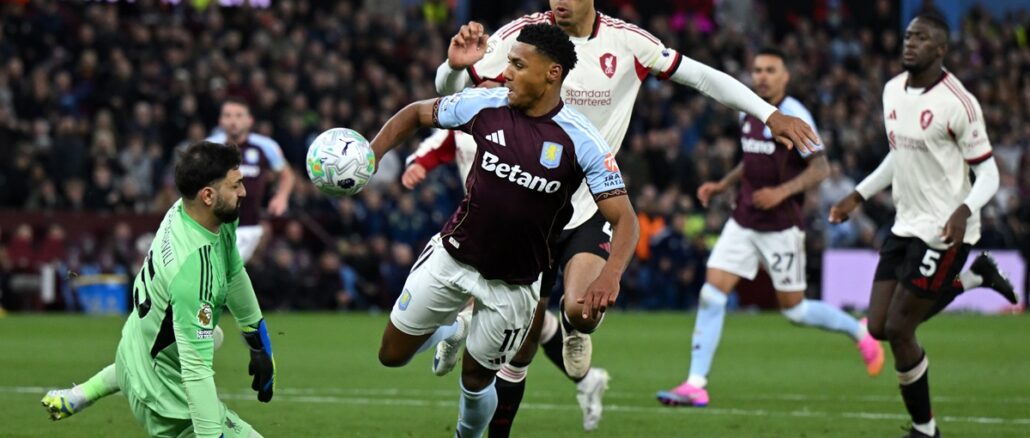 Los Villanos aplastaron a los Reds en la noche del viernes. Aston Villa le ganó una batalla a Liverpool y clasificó a Champions League