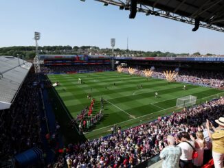 Crystal Palace hizo pasillo de campeón al Arsenal