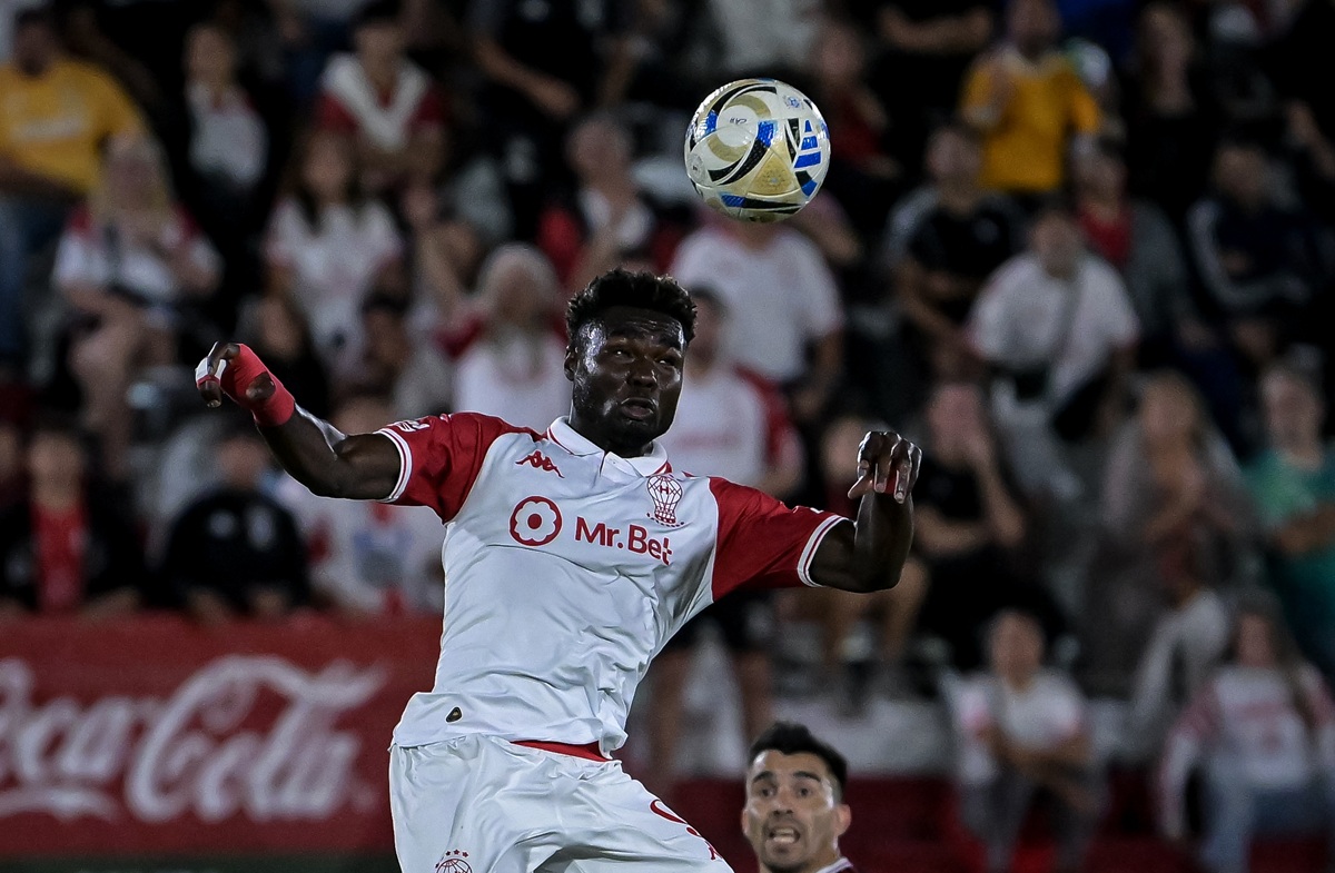 El delantero de Huracán ya viaja a Estados Unidos. Jordy Caicedo se sumó a la Selección de Ecuador y espera por un lugar en el Mundial