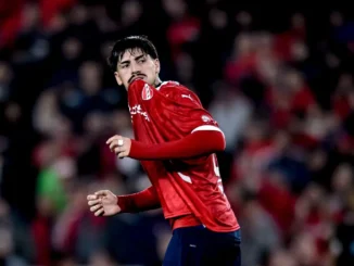 Kevin Lomónaco sale lesionado y sin poder pisar en Independiente: vuelan las críticas en redes