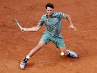 El italiano se impuso por 6-3 y 7-6(4) ante el argentino en el ATP 500. Burruchaga no aprovechó y cayó con Darderi en Hamburgo