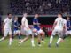 Hlynsson demoró en salir y Thorvaldsson tuvo que esperar afuera. En Japón - Islandia se aplicó la regla de los 10 segundos en un cambio