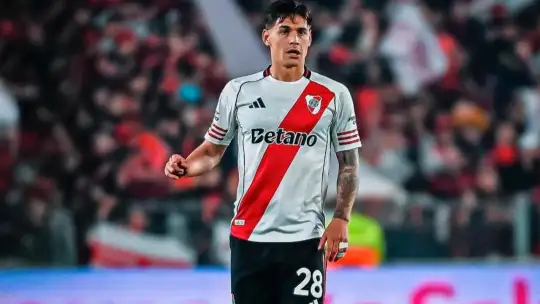 Lucas Martínez Quarta coronó un golazo para el segundo de la noche