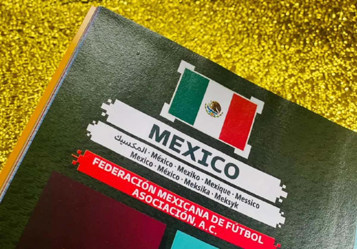 ¿Por qué la bandera de México tiene un diseño distinto a los demás países en las figuritas del Mundial?