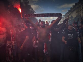 También hubo 559 detenidos en las calles de Francia. Los incidentes del PSG en París dejaron un duro saldo: 2 muertos y 192 heridos