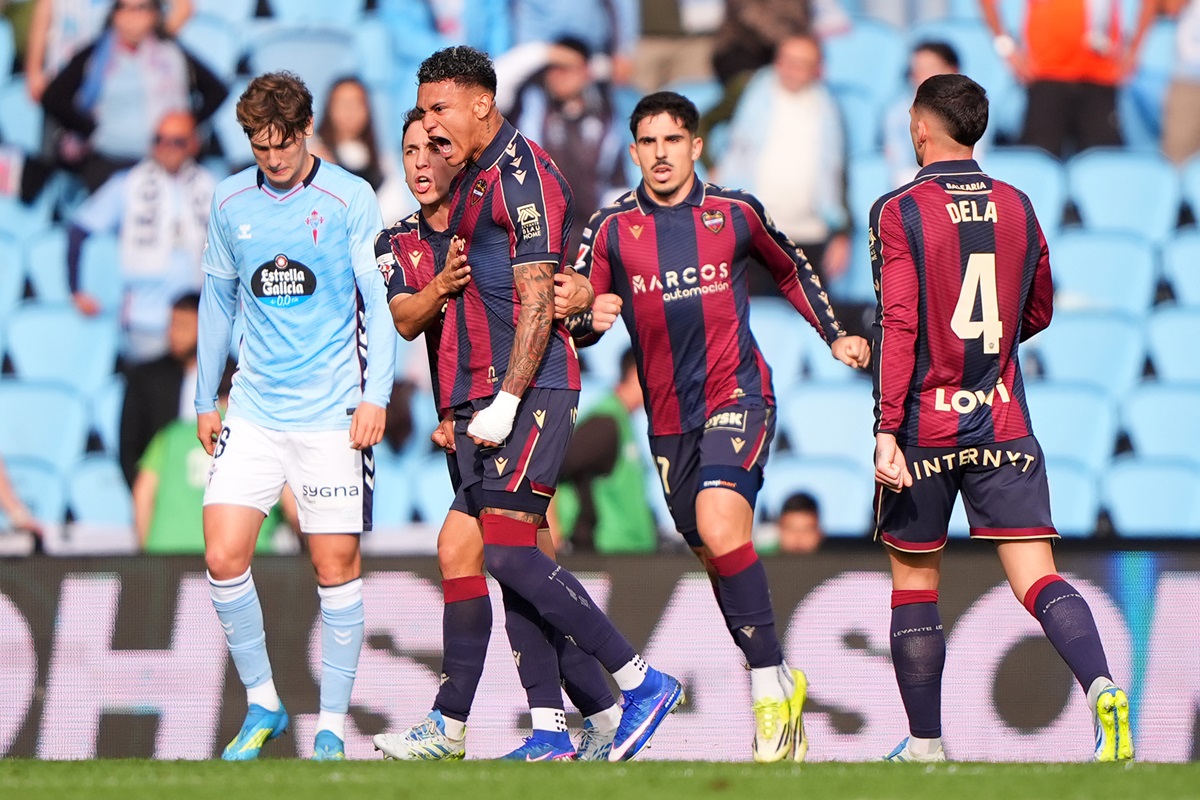 Gran victoria de los Granotas por 3 a 2 en Balaídos. Levante remontó ante Celta, ganó y quiere la permanencia