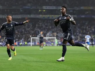 Real Madrid le ganó al Espanyol con doblete de Vinicius y el título podría definirse en el Clásico