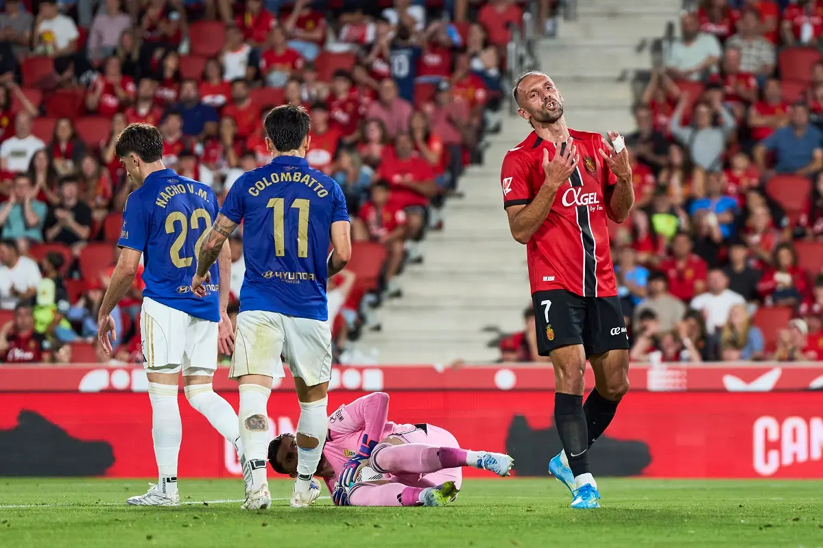 A Mallorca no le alcanzó el triunfo sobre Real Oviedo y descendió a La Liga Hypermotion