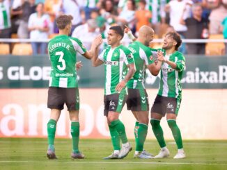 Con un doblete de Cucho Hernández el Verdiblanco ganó 3 a 0. Betis goleó y condenó prácticamente al Oviedo en La Liga