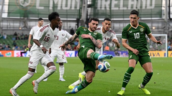 El Ejército Verde se impuso por 1 a 0 con gol de Nathan Collins. Qatar perdió con Irlanda a dos semanas para el inicio del Mundial