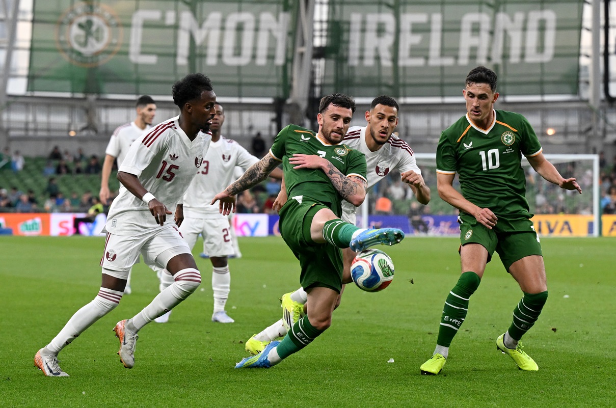 El Ejército Verde se impuso por 1 a 0 con gol de Nathan Collins. Qatar perdió con Irlanda a dos semanas para el inicio del Mundial
