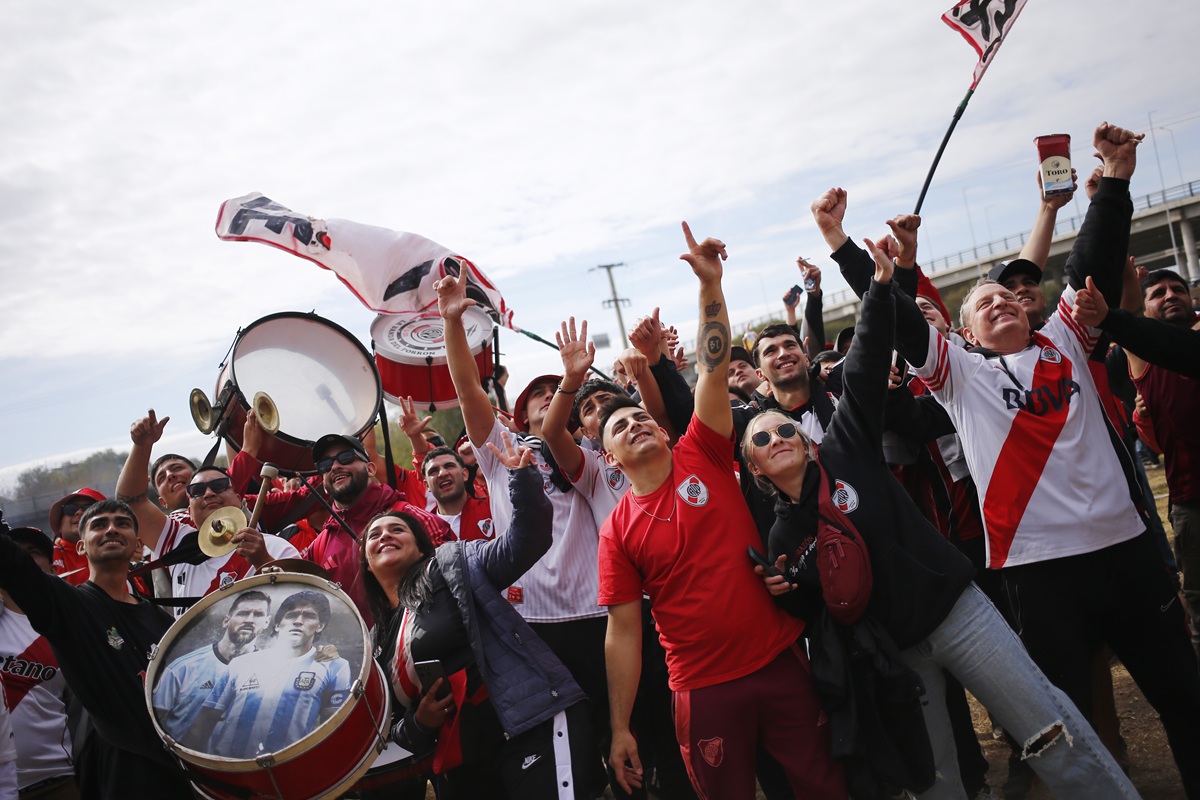 River colmó el Estadio Kempes a una hora de la final con Belgrano