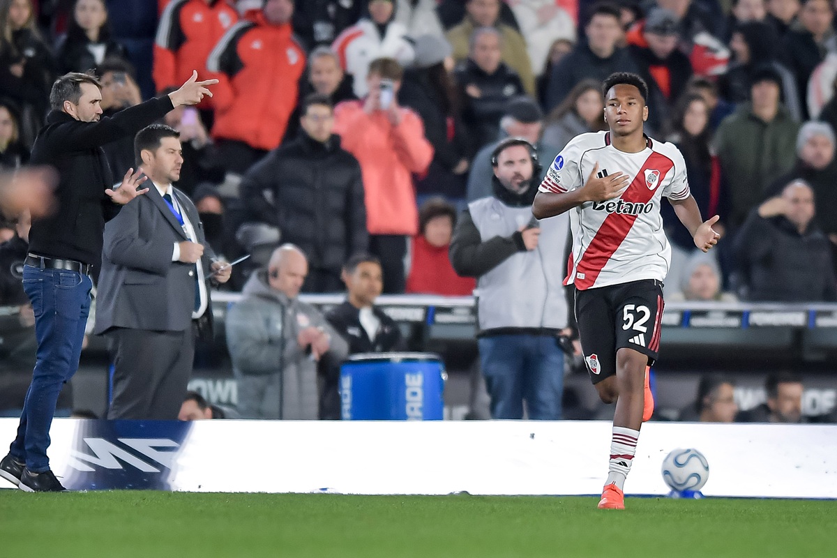 El nigeriano Jonathan Spiff debutó en River