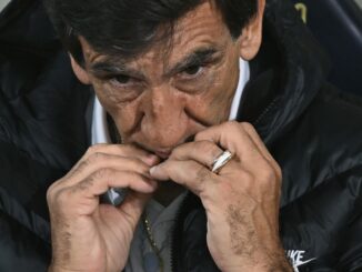 Gustavo Costas deja de ser el DT de Racing